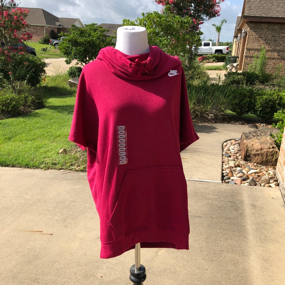 NWT Nike red short sleeve fleece hoodie